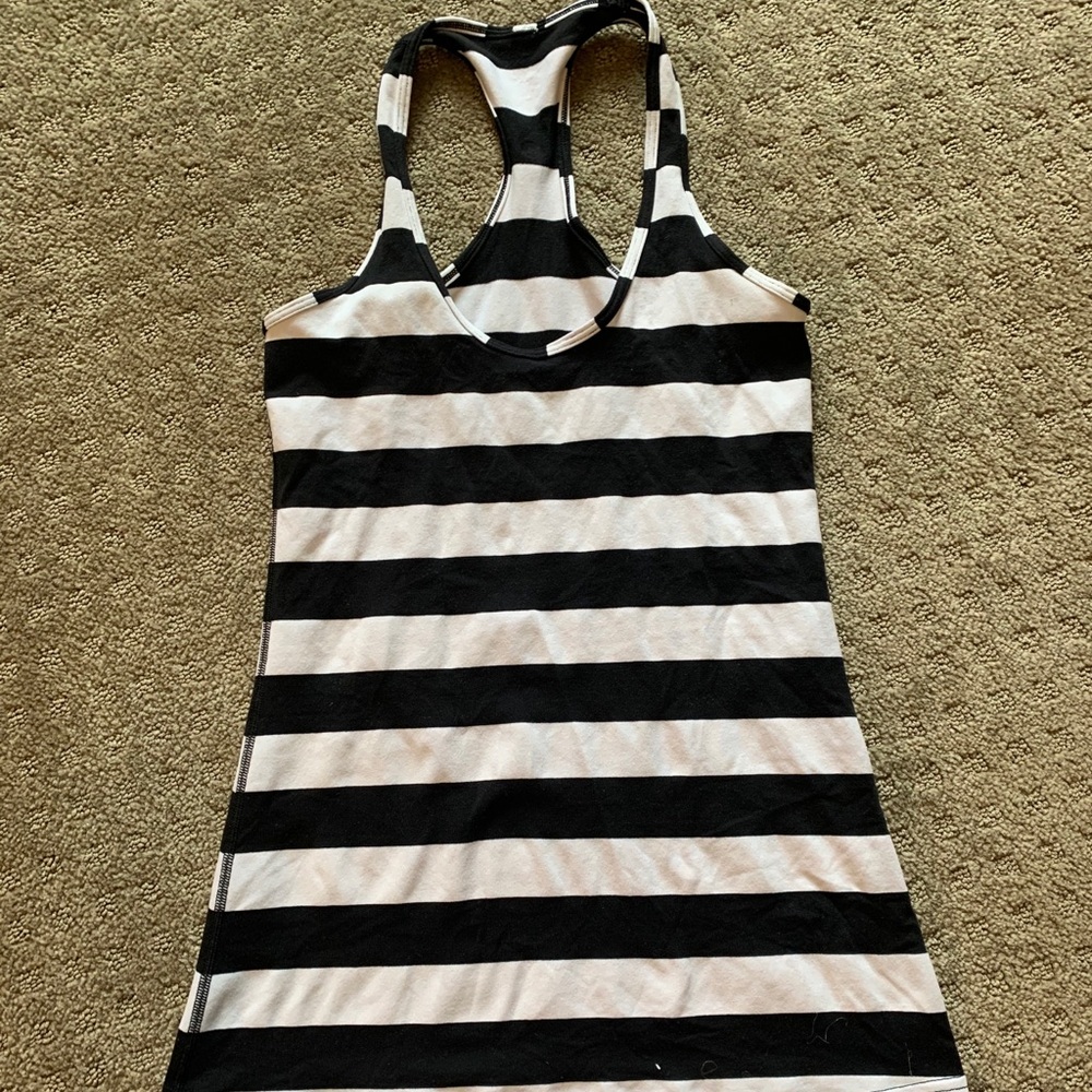 Black and white LULULEMON Racer Back Tank